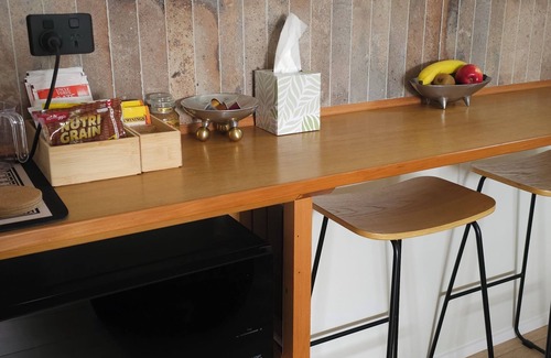 Te Atatu Peninsula Cabaña | *Olive Tree House* Private and immaculate
