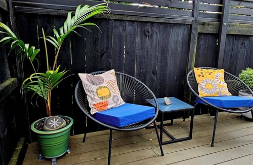 Te Atatu Peninsula Cabaña | *Olive Tree House* Private and immaculate