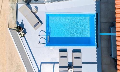 Vathi Casa | Olivengrüne Villa Mit Privatem Beheiztem Pool