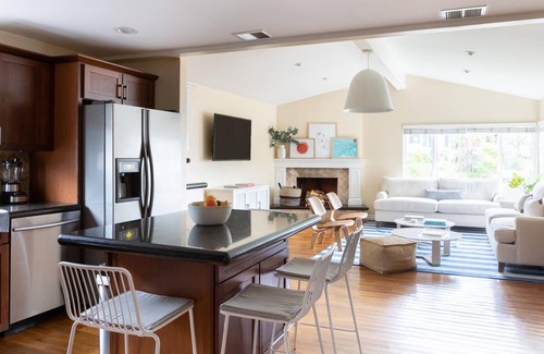 North Pacific Beach Casa | Oliver in San Diego
