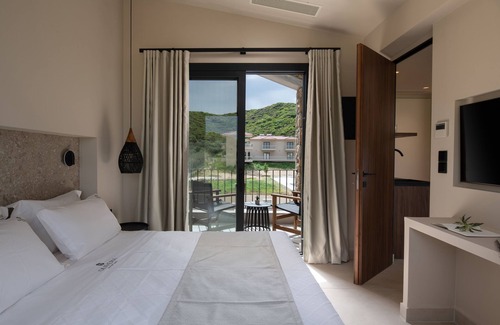 Sarti Casa | Olivera Suites Sarti