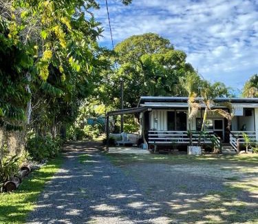 Apia Casa | Olivias Accommodation