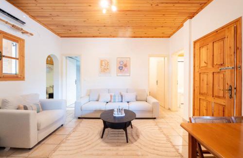 Eva Casa | Olivilla Garden Retreat - A Peaceful Escape
