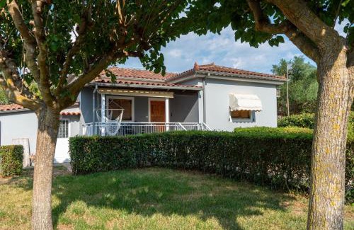 Eva Casa | Olivilla Garden Retreat - A Peaceful Escape