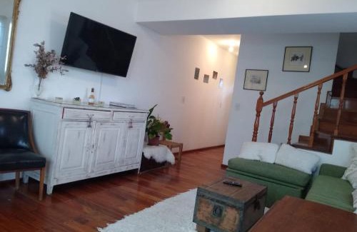 Olivos Casa | Olivos, Habitaciones en Simpatico Duplex
