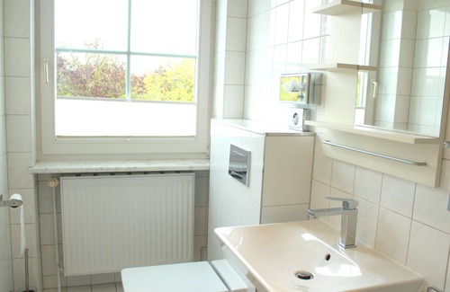 Bliesdorf Apartamento | Ollex and Beds - Komfortables Gästezimmer in Bliesdorf