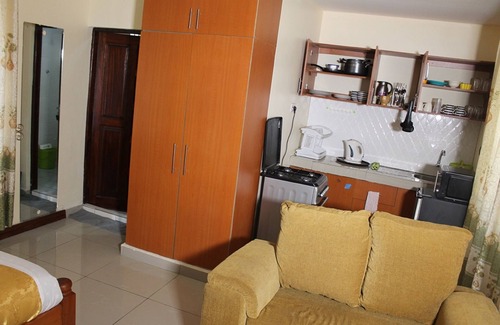 Mtwapa Cabaña | Oluwa Seun Beach Cottages