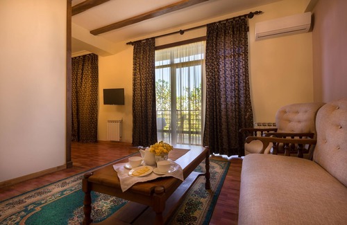 Arabkir Hotel | Olympia Hotel