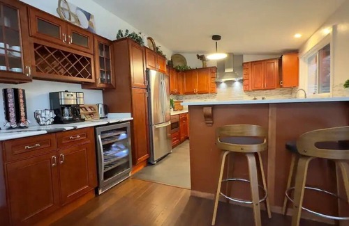 Olympia Casa | Olympia Oasis: 5br 10+ Guests