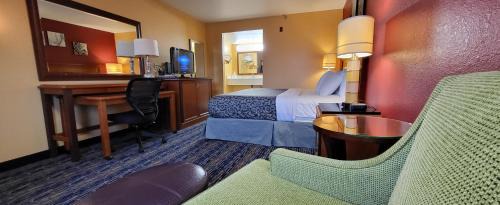 Port Angeles Hotel | Olympic Inn & Suites Port Angeles