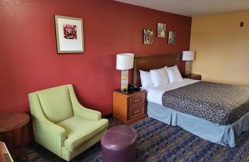 Port Angeles Hotel | Olympic Inn & Suites Port Angeles