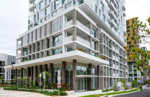 Lidcombe Apartamento | Olympic Park modern apt near train shops with pool