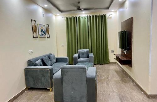 Varanasi Casa | Om Kashi Villa