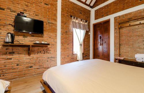 Bangunjiwo Casa | Omah Teras Bata Guesthouse