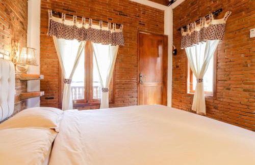 Bangunjiwo Casa | Omah Teras Bata Guesthouse