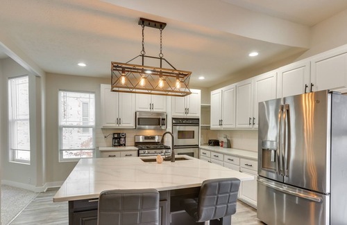 Joslyn Castle Casa | Omaha Historic Home Rental w/ Modern Interior!