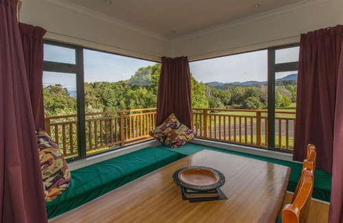 Omori Casa | Omori Lake Escape - Holiday Home