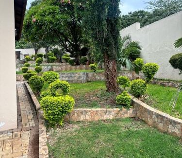 Rustenburg Casa | Omosa Guest House