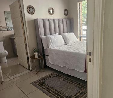 Rustenburg Casa | Omosa Guest House