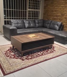 Greater Johannesburg Metropolitan Area Casa | Omphile Retreat