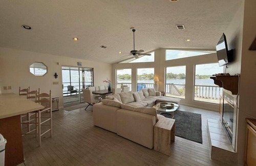 Seagrove Beach Casa | On a Scenic Dune Lake in Seagrove ~ Dog Friendly