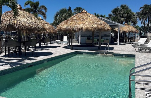 Charlotte Park Casa | On Golden Pond 1-bedroom home overlooking pond in Punta Gorda, FL