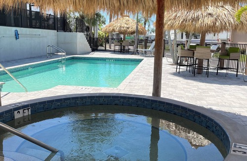 Charlotte Park Casa | On Golden Pond 1-bedroom home overlooking pond in Punta Gorda, FL