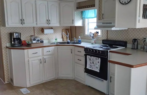 Palmetto Casa | On Golden Pond-Spacious 2 bedroom Close to Beaches