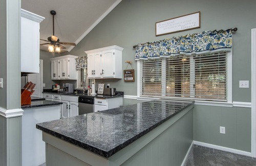 Brevard Casa | On Golf course, near pool, screened porch split bedroom plan