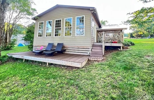 Inman Casa | On Lake Bowen, SC beautiful views in quiet location