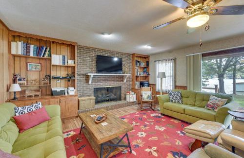 Albemarle Casa | On Lake Tillery Spacious Home with Screened Porch!