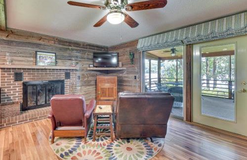 Albemarle Casa | On Lake Tillery Spacious Home with Screened Porch!