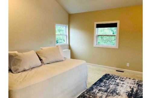 Syracuse Casa | “On Lake Time” a 💎 in the ❤️ of Lake Wawasee