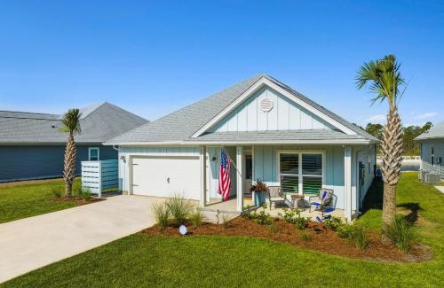 Port St. Joe Casa | On Seabatical in Windmark Resort! - Bikes, Walk to Beach, Pool, Beach Gear, Golf Cart Incl!