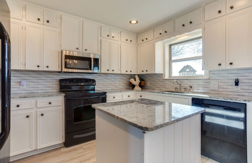 Gober Casa | On-Site Lake Access + Fire Pit: Bonham Home!