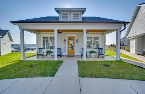 Greenwood Casa | On-Site Lake with Boat Ramp Greenwood Retreat!
