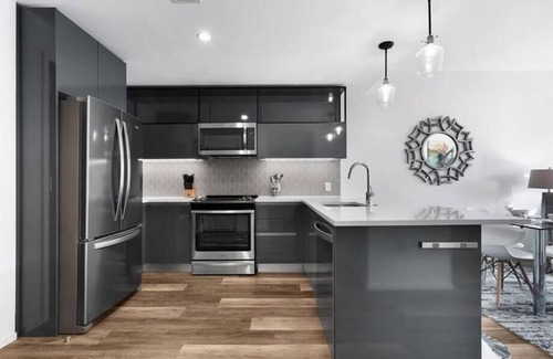 Shawmut Apartamento | On-site Theater! 1BR | W/D | Desk | WiFi | Downtown Boston