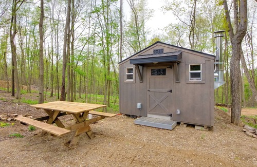 Blissfield Apartamento | On-Site Trails to Mohican River: Tiny Home Retreat
