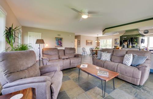 Hardwick Casa | On-Site VAST Hiking Trail Hardwick Farmhouse!