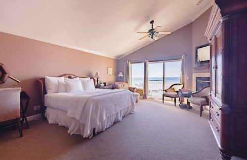Cayucos Cama Y Desayuno | On The Beach Bed & Breakfast