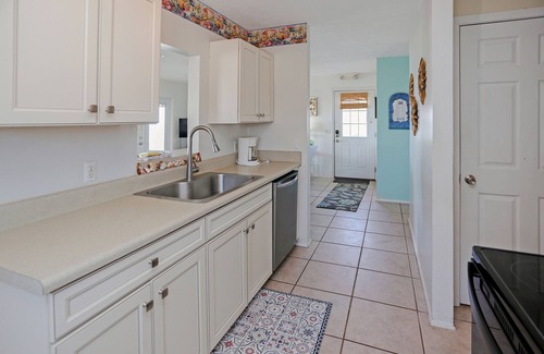 Port St. Joe Casa | On the Beach-Bring your Fishing Poles and Stay Gulf Front - Pelican Bend