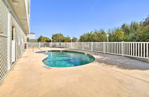 Surfside Beach Apartamento | On-The-Beach Escape Oceanfront in Surfside!