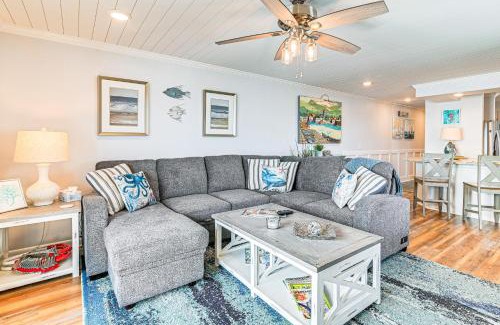 Surfside Beach Apartamento | On-The-Beach Escape Oceanfront in Surfside!
