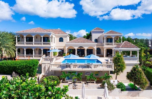 The Valley Villa | VILLA DE LUJO FRENTE AL MAR Y PLAYA + 2 SUV