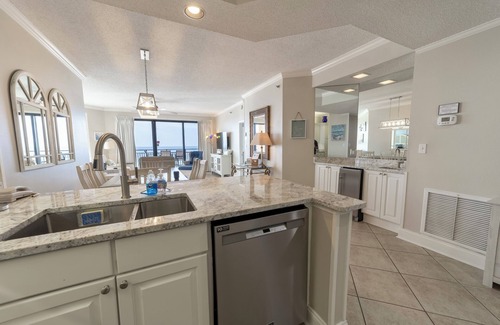 Orange Beach Condominio | ON THE BEACH!