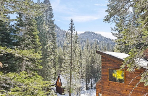 Alpine Meadows Casa | En la BR Edge- contemporáneo 4 en Alpine Meadows