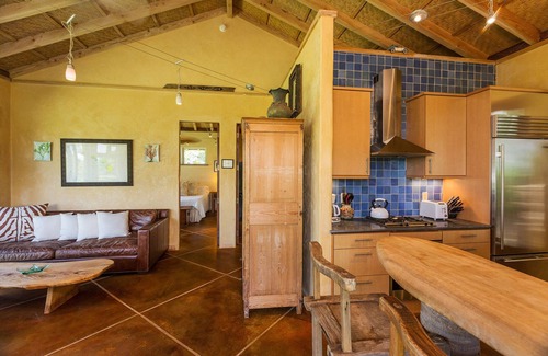 Hamakuapoko Cabaña | Al borde de una quebrada, privacidad, encanto, estilo único Cottage - Permitido