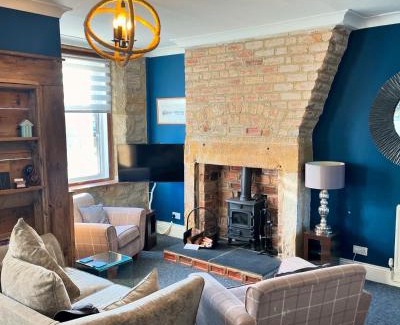 Amble Casa | On The Harbour - unrivalled views of Amble's harbour and estuary