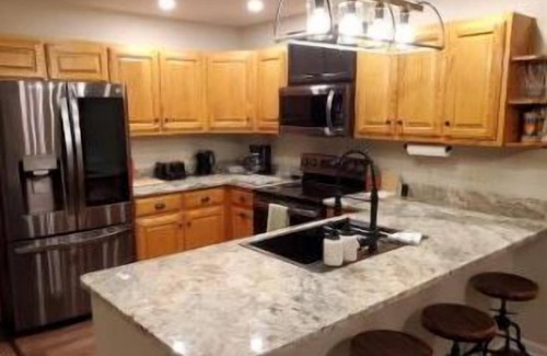 Helen Cabina | On the Hooch in HELEN Hot Tub Fireplace Dog Friendly Walk to all the fun!
