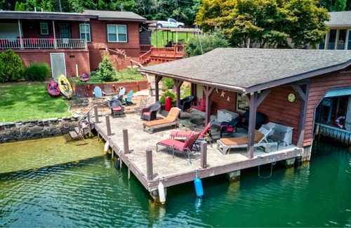 Lakemont Casa | On The Lake - Main House